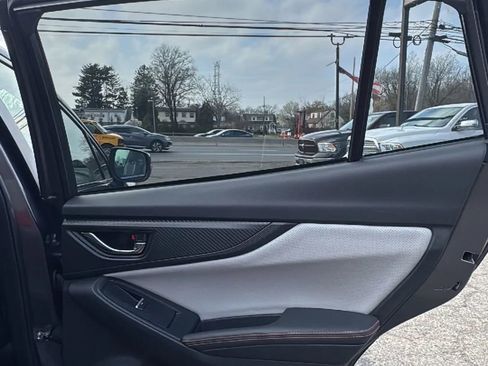 Used 2020 Subaru Crosstrek 2.0i Limited w/ Moonroof Package w/Navigation image 17