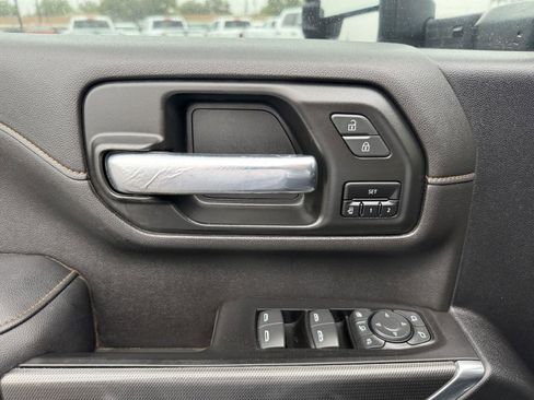 Used 2021 GMC Sierra 2500 AT4 w/ AT4 Premium Plus Package AWD/4WD image 27