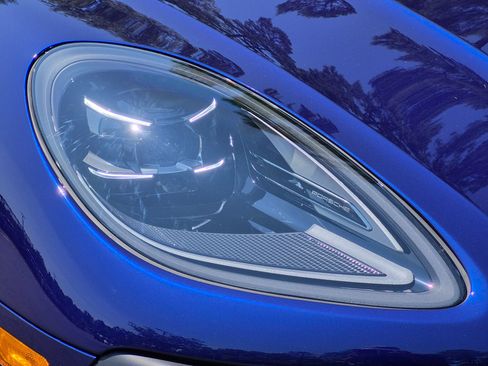 Certified 2026 Porsche Macan AWD/4WD image 33