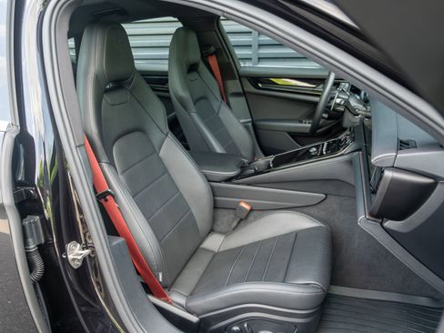 Certified 2024 Porsche Panamera 4 AWD/4WD image 42