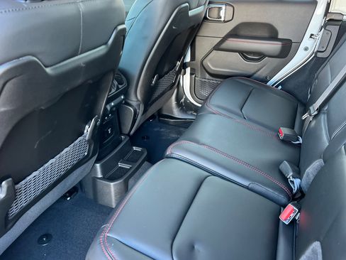 New 2026 Jeep Wrangler Unlimited Rubicon image 11