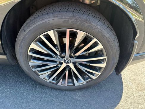 Used 2025 Lexus RX 350 w/ Convenience Package AWD/4WD image 8