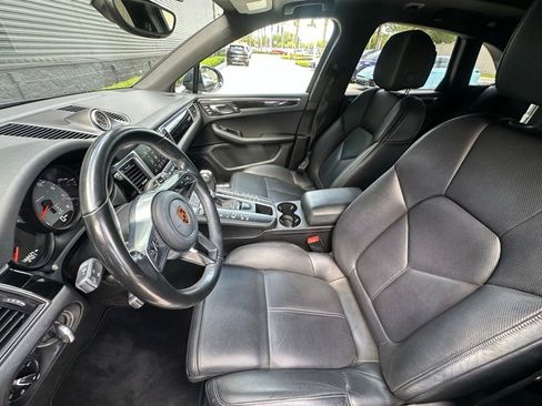 Certified 2018 Porsche Macan S AWD/4WD image 5