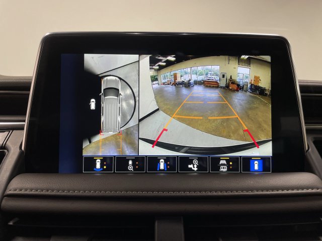 Used 2024 Chevrolet Tahoe Z71 w/ Z71 Off-Road Package AWD/4WD image 17