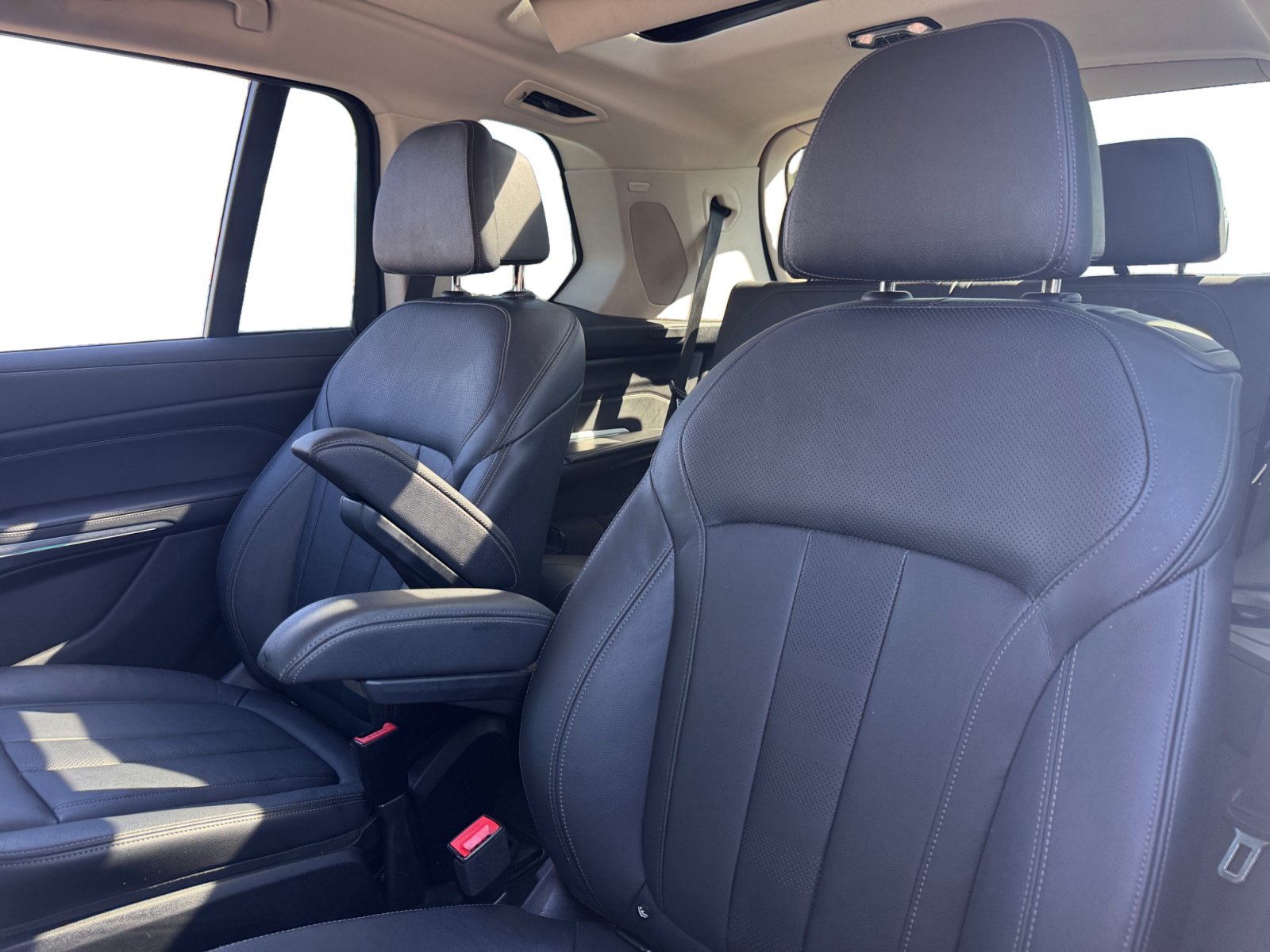 Used 2019 BMW X7 xDrive40i w/ Premium Package AWD/4WD image 13
