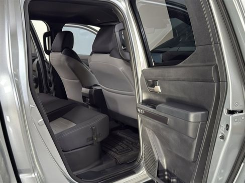 Used 2024 Toyota Tacoma TRD Sport image 17