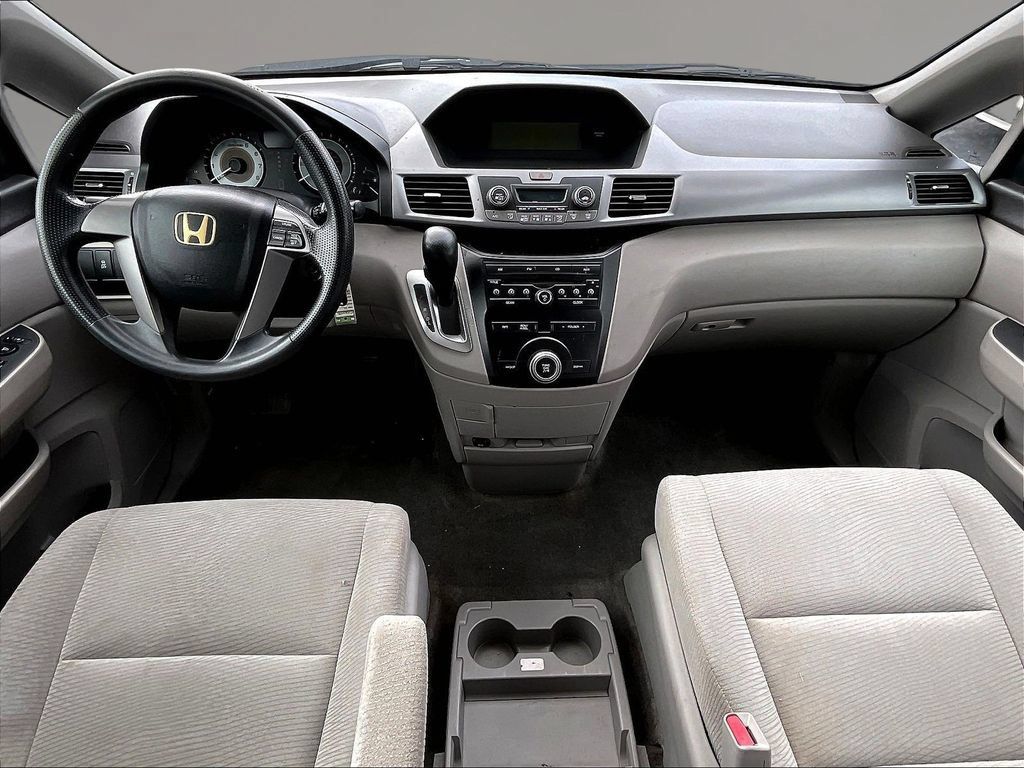 Used 2011 Honda Odyssey LX image 7
