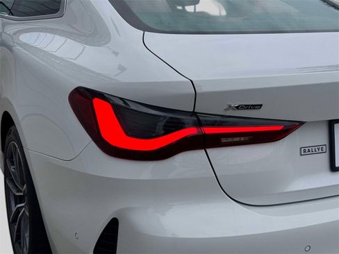 Certified 2025 BMW 430i xDrive Coupe w/ Convenience Package image 10