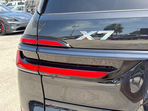 New 2027 BMW X7 xDrive40i w/ Executive Package AWD/4WD image 10