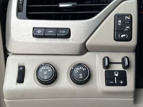 Used 2017 GMC Yukon Denali w/ Open Road Package image 20
