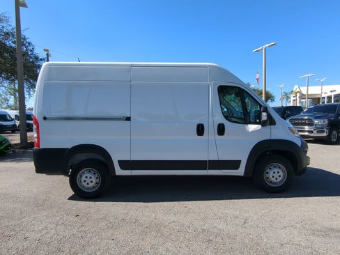 Used 2023 RAM ProMaster 2500 w/ Convenience Group image 4