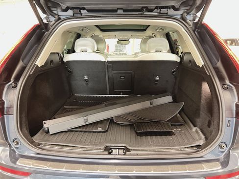 Used 2023 Volvo XC60 B5 Plus w/ Protection Package Premier image 26