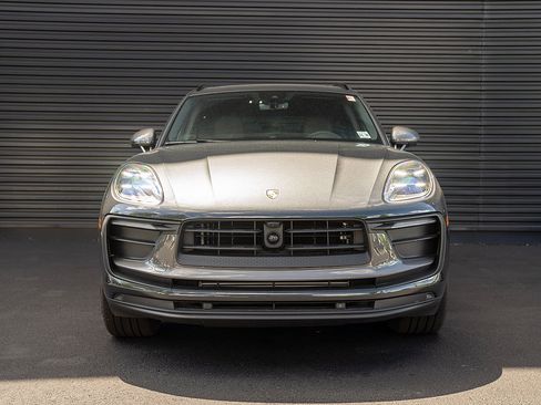 Certified 2026 Porsche Macan Turbo AWD/4WD image 26