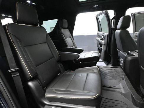 Used 2021 GMC Yukon SLT w/ SLT Luxury Plus Package AWD/4WD image 52
