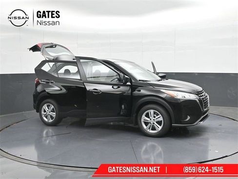 New 2025 Nissan Kicks Play S image 56