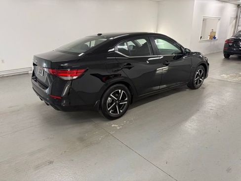 New 2025 Nissan Sentra SV w/ Trunk Package image 5