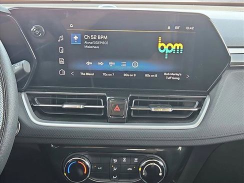 Used 2025 Chevrolet TrailBlazer LT image 14