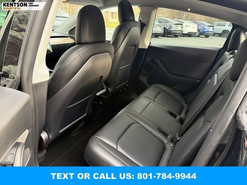 Used 2022 Tesla Model Y Long Range image 30