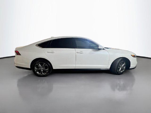Used 2023 Honda Accord EX-L image 9