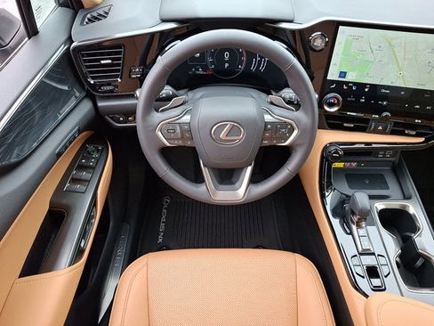 Used 2023 Lexus NX 350 NX 350 Premium image 11