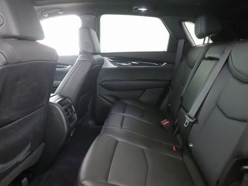 Used 2025 Cadillac XT5 Premium Luxury image 28