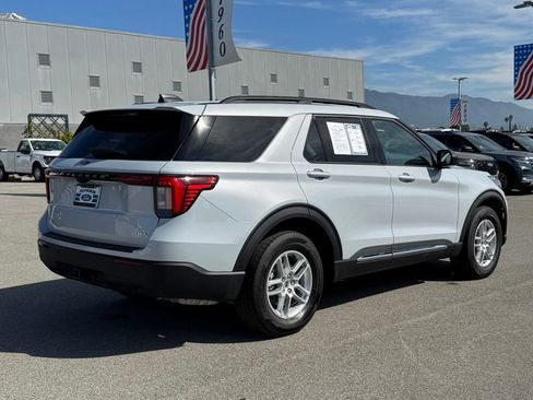 Used 2025 Ford Explorer Active image 6