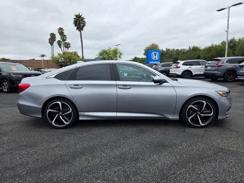 Used 2019 Honda Accord Sport image 6