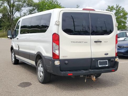 Used 2017 Ford Transit 350 XLT RWD image 2
