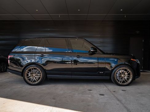 Used 2018 Land Rover Range Rover Long Wheelbase Supercharged AWD/4WD image 8