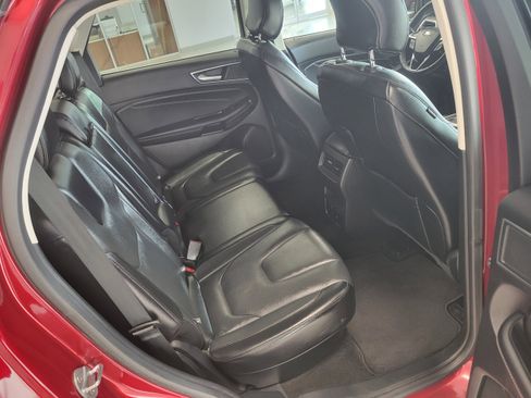 Used 2018 Ford Edge Titanium w/ Ford Safe & Smart Package image 12