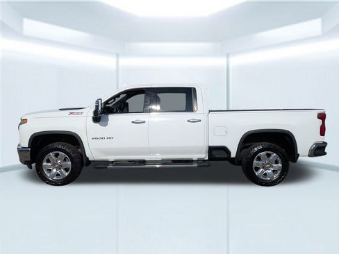 Used 2021 Chevrolet Silverado 2500 LTZ w/ LTZ Plus Package image 2