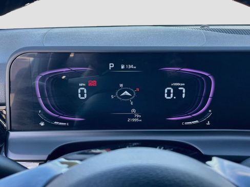 Used 2025 Kia Seltos S FWD image 12