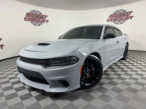 Used 2022 Dodge Charger Scat Pack w/ Navigation & Travel Group image 1