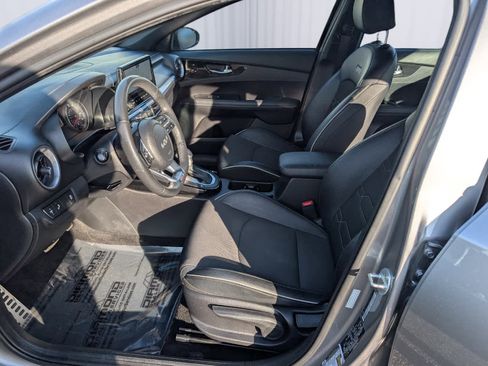 Used 2023 Kia Forte GT-Line w/ GT-Line Premium Package image 12