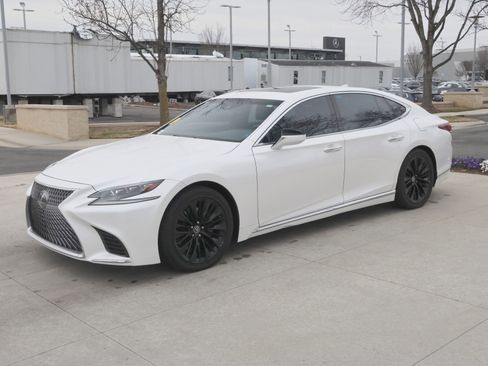 Used 2020 Lexus LS 500 w/ Interior Upgrade Package image 5