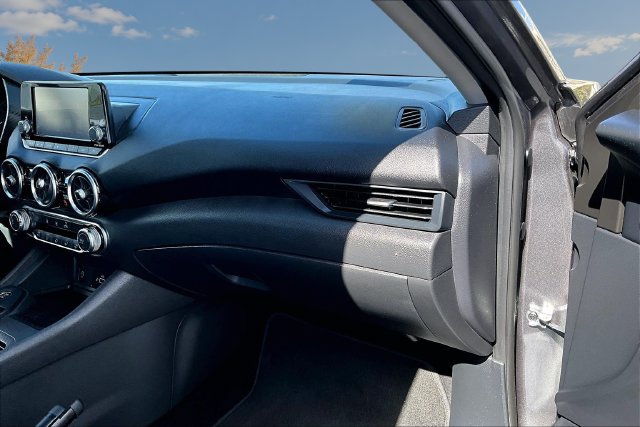 Used 2025 Nissan Sentra S FWD image 24