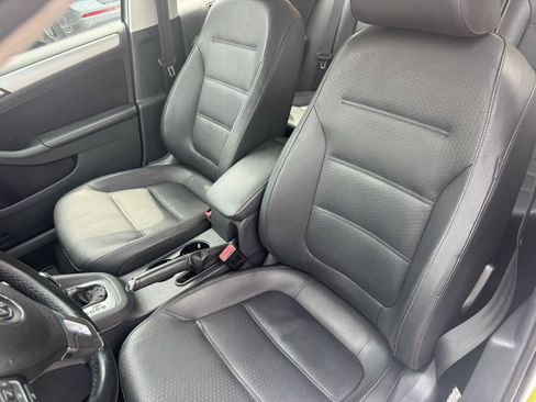 Used 2013 Volkswagen Jetta SE FWD image 6