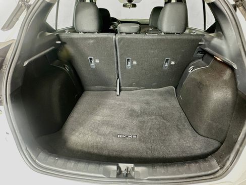 Used 2024 Nissan Kicks SR FWD image 25