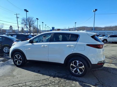 Used 2021 Kia Sportage LX image 4