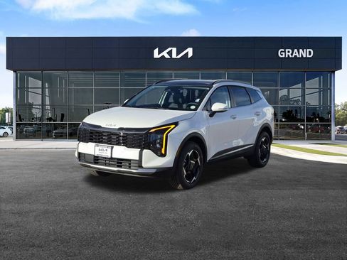 New 2026 Kia Sportage EX image 4