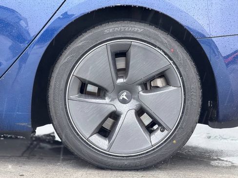 Used 2022 Tesla Model 3 RWD image 2