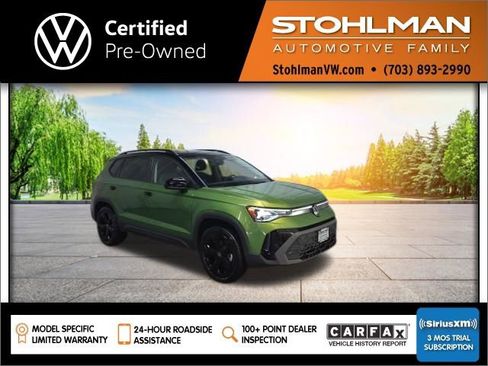 Used 2025 Volkswagen Taos SE image 1