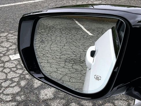 Certified 2024 Jeep Grand Cherokee Limited w/ Luxury Tech Group II AWD/4WD image 30