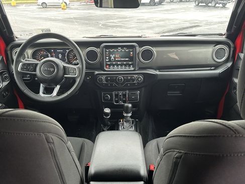 Used 2023 Jeep Wrangler Sahara image 16