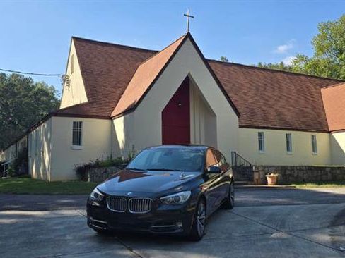 Used 2012 BMW 550i Gran Turismo w/ Driver Assistance Pkg image 6