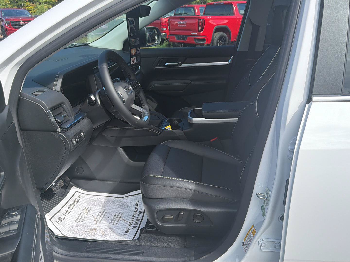 New 2027 GMC Terrain Denali w/ LPO, Floor Liner Package AWD/4WD image 9