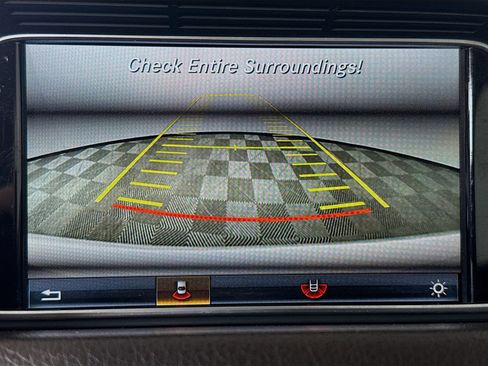 Used 2016 Mercedes-Benz E 400 E 400 image 19