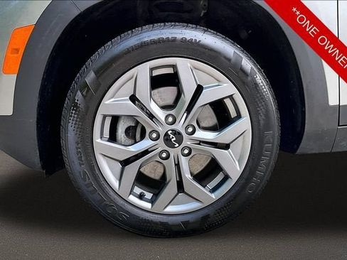 Used 2024 Kia Seltos LX AWD/4WD image 8
