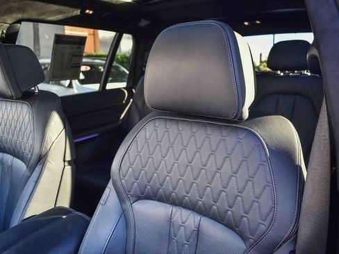 Used 2023 BMW X7 M60i w/ Executive Package image 24