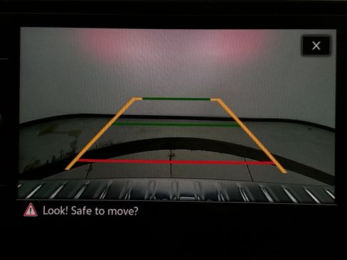 Used 2022 Volkswagen Tiguan SE image 15